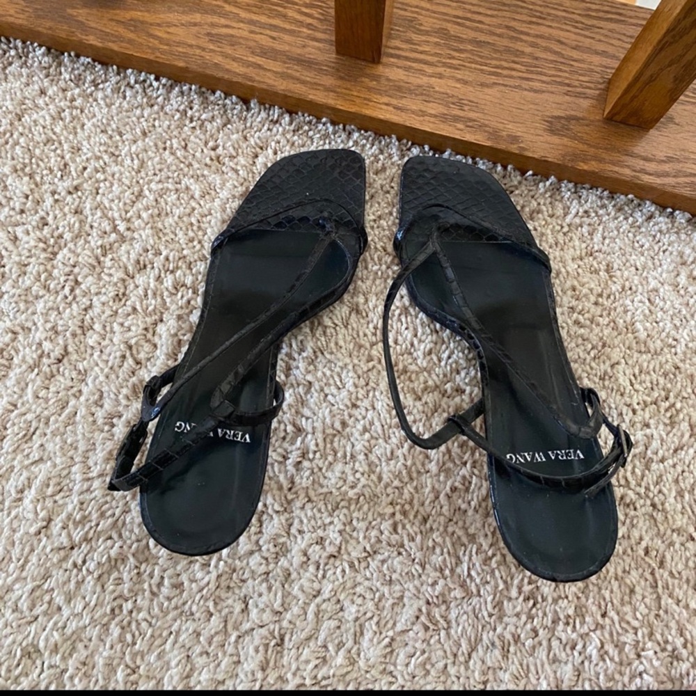Vera Wang Heels 6.5